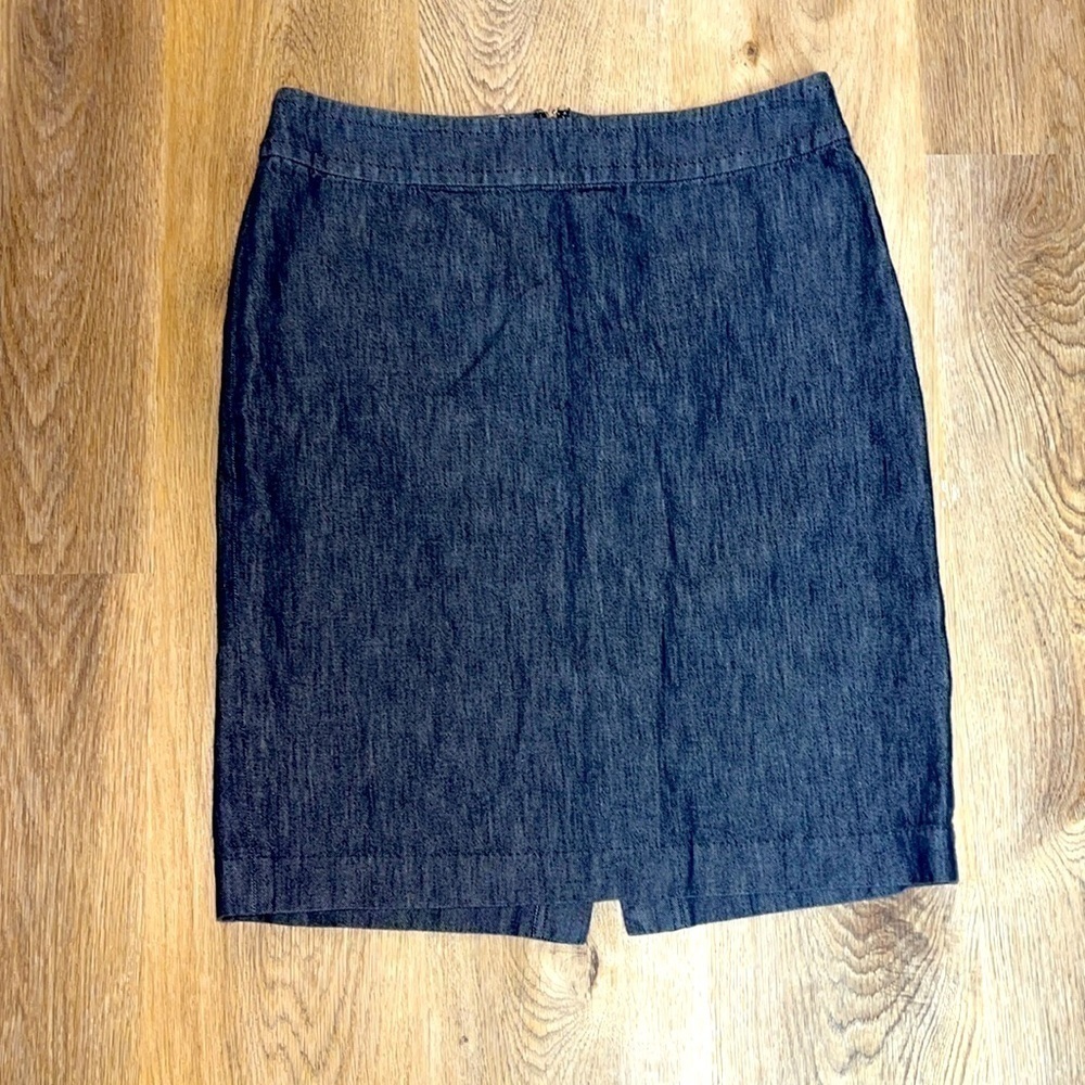 Talbots Classic Denim Chambray Zip Back Pencil Skirt size 10